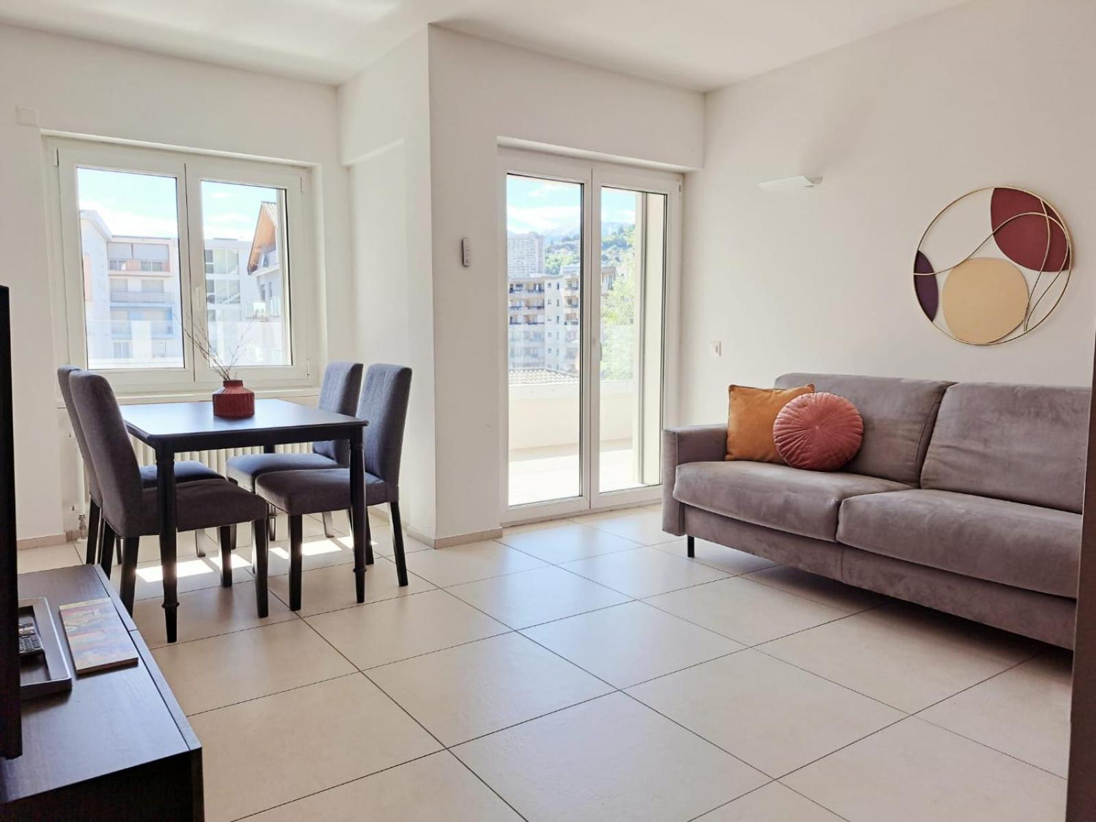 Urban Residence By Quokka 360 - Modern Apartments In Лугано Екстериор снимка